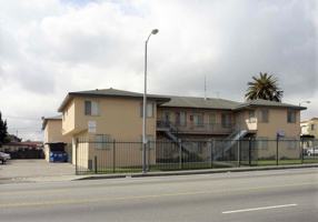 featured image of 11400 Menlo Ave