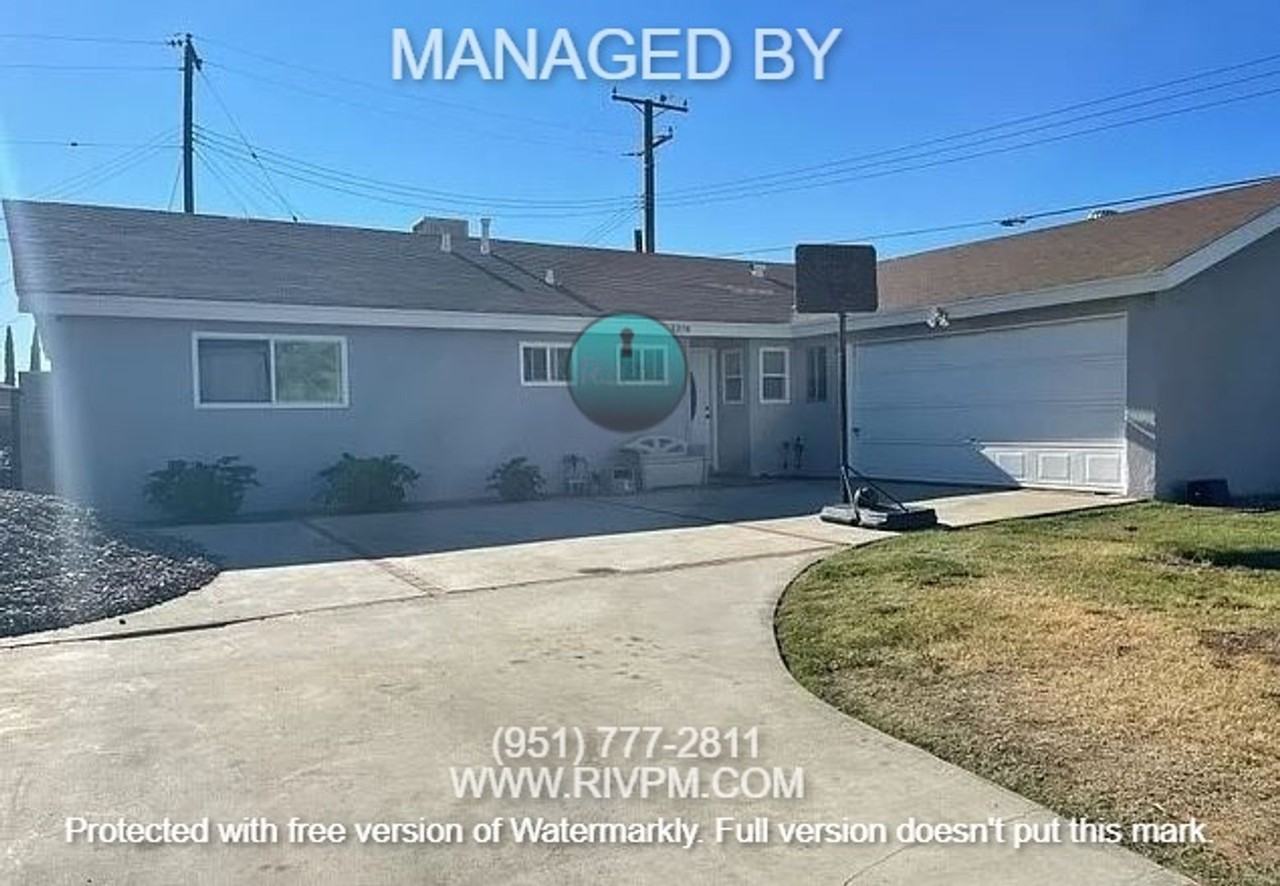 3378 Debbie Lane - Photo 2 of 10