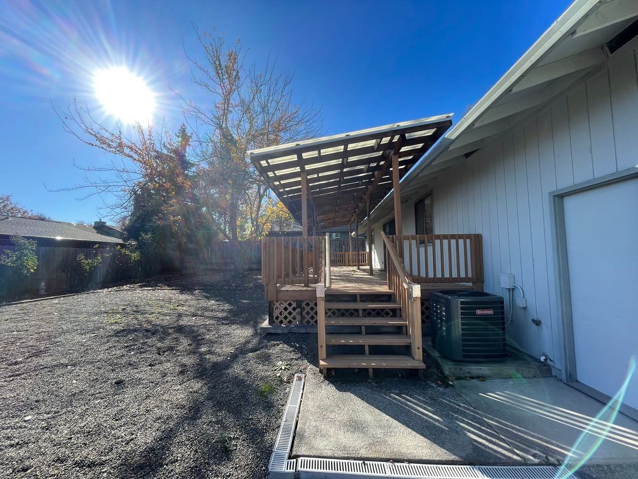 2784 Tonia Cir - Photo 7 of 38