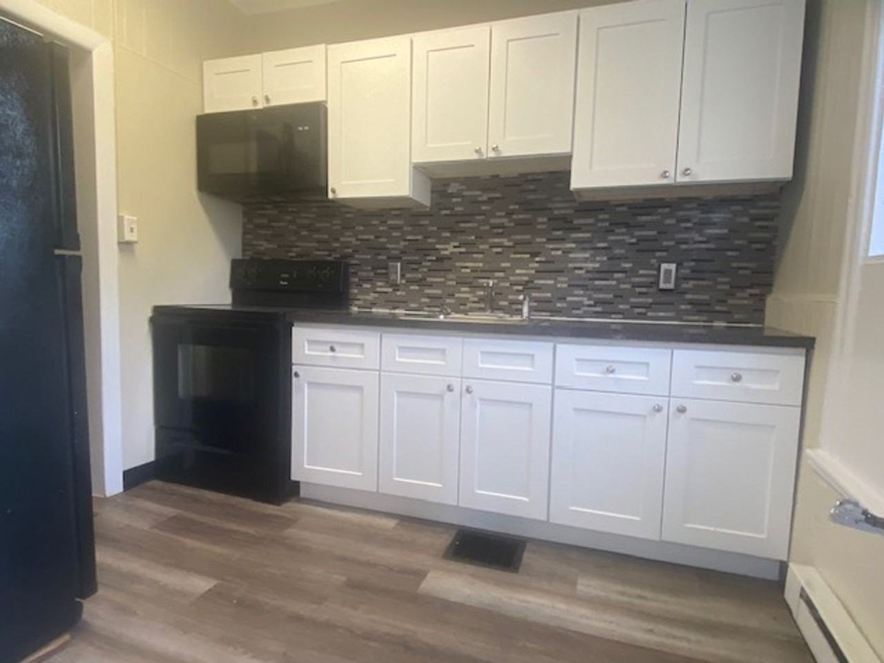 609 Itaska Street - Photo 4 of 5