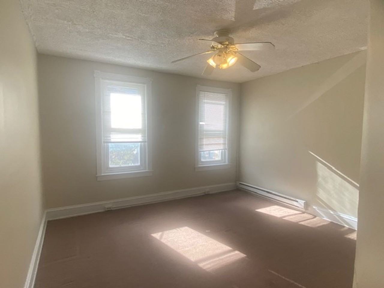 609 Itaska Street - Photo 5 of 5