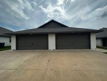 11416 N Lincoln Blvd - Photo 1 of 1