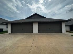 11416 North Lincoln Boulevard - Photo 1 of 1