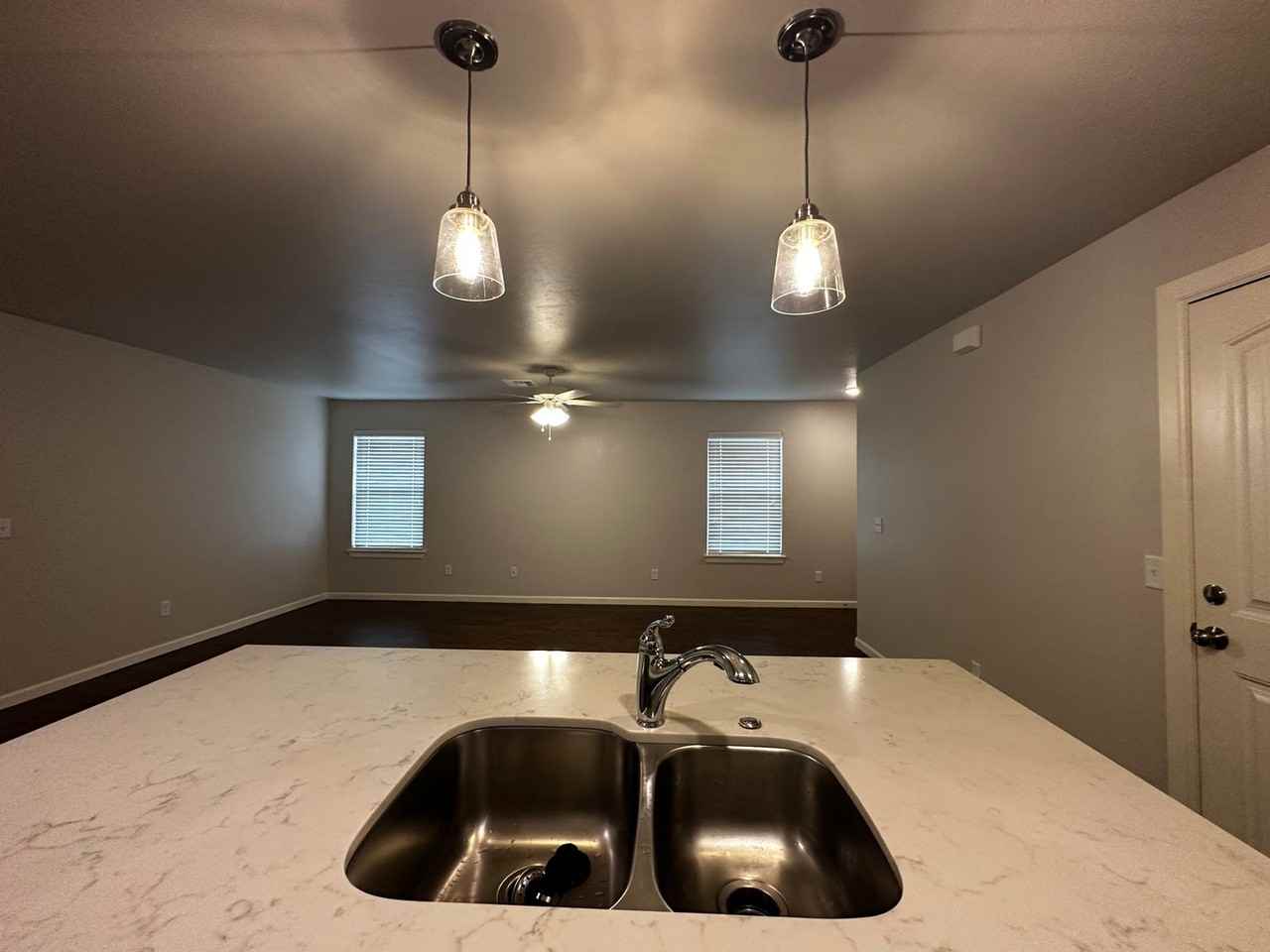 11416 N Lincoln Blvd - Photo 7 of 21