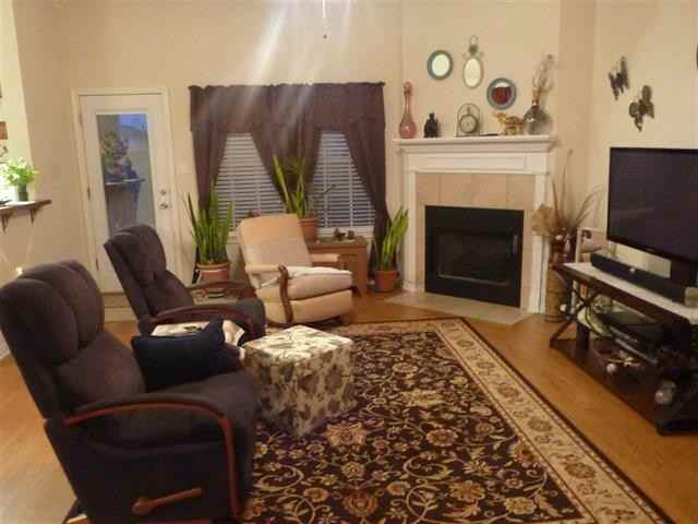 2512 Massey Ln - Photo 2 of 15