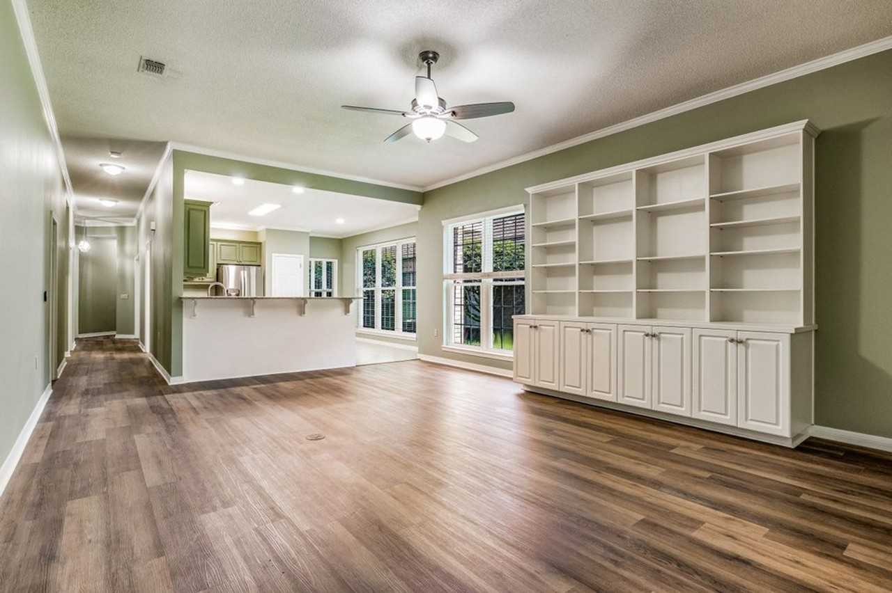 1443 Champions Green Drive - Photo 5 of 37