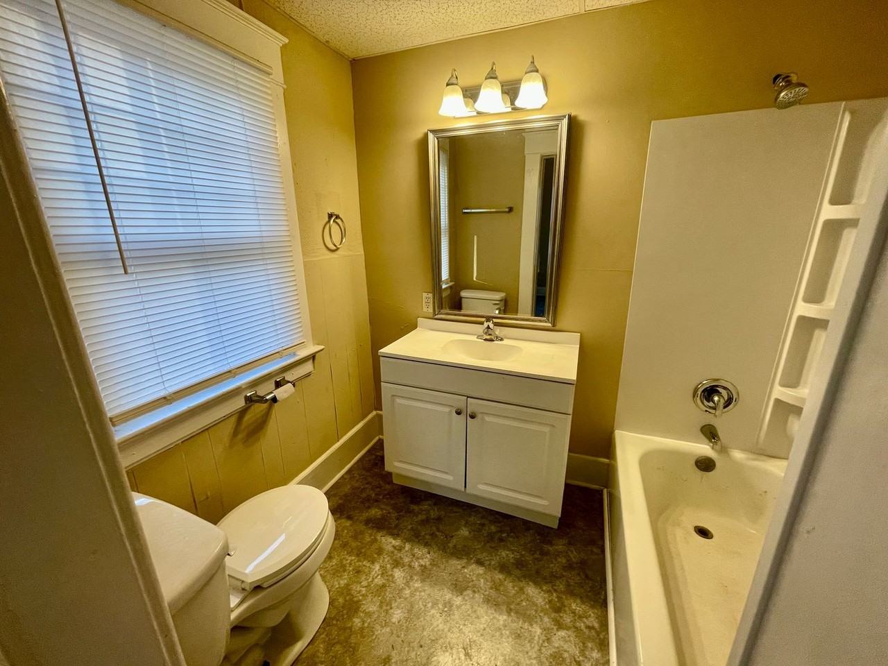 919 S Douglas Ave - Photo 6 of 21