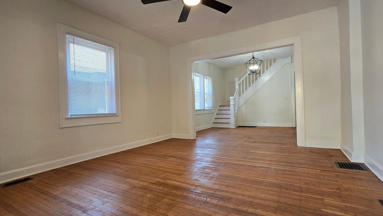 1027 Hervey Street - Photo 5 of 38