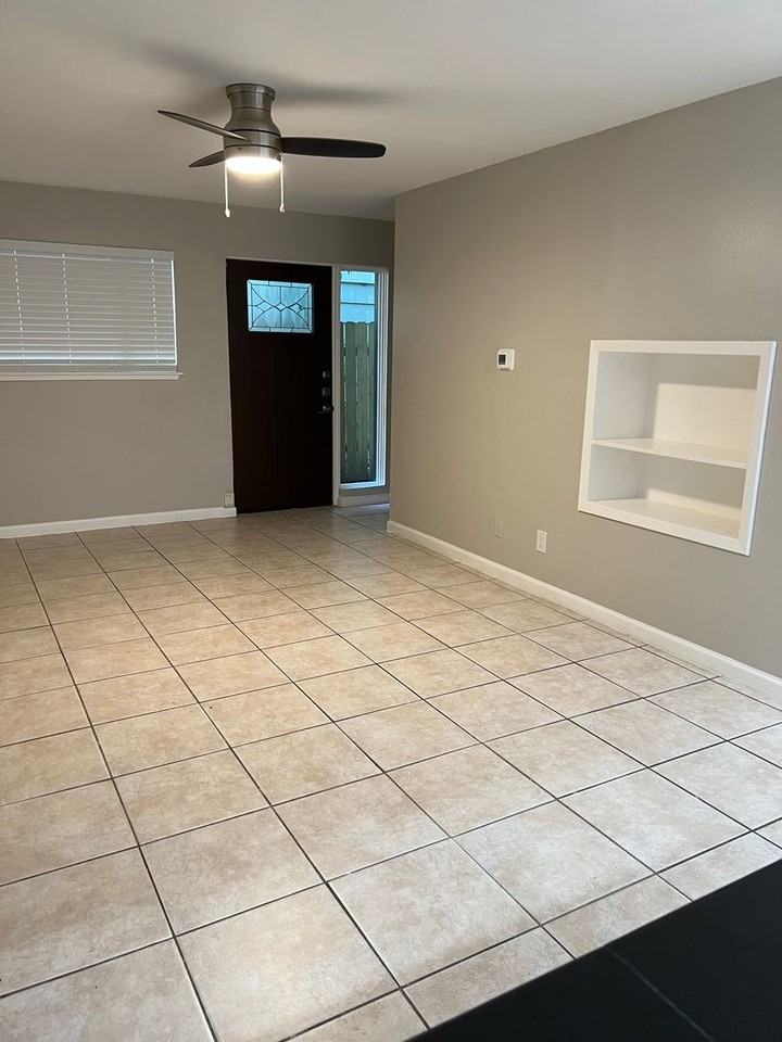 2413 Leon Street - Photo 5 of 16