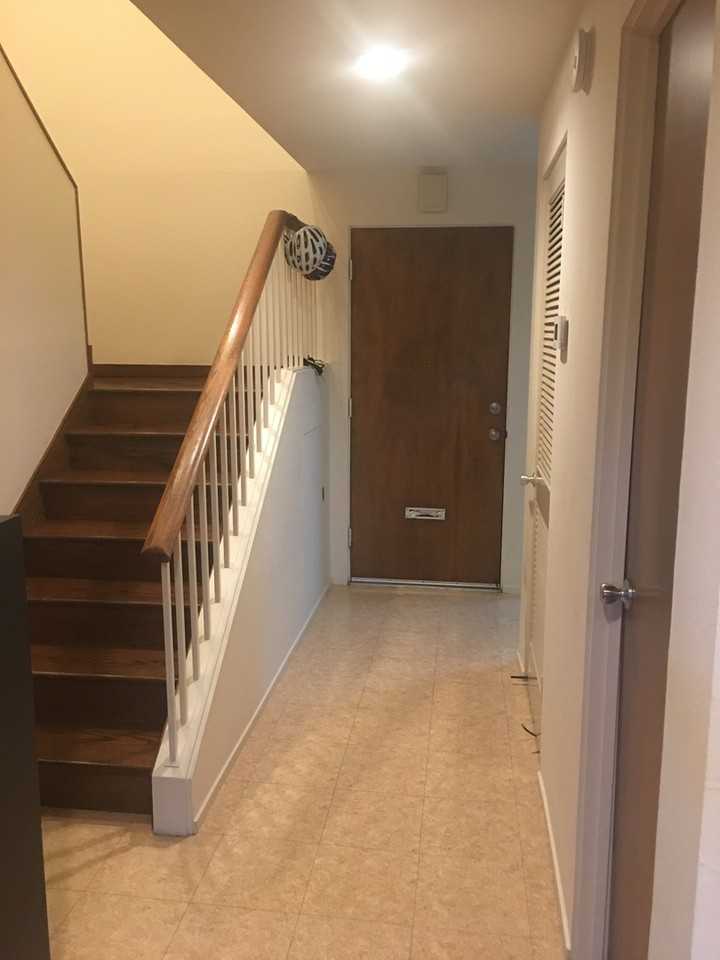 122 Surrey Lane - Photo 6 of 18