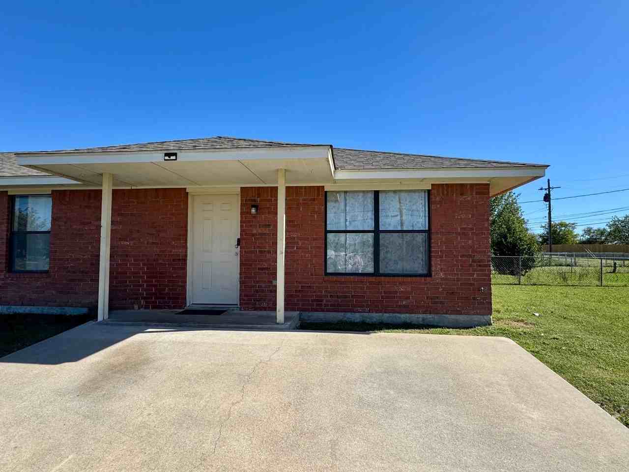 1916 Southwest East Avenue #B - Photo 3 of 11