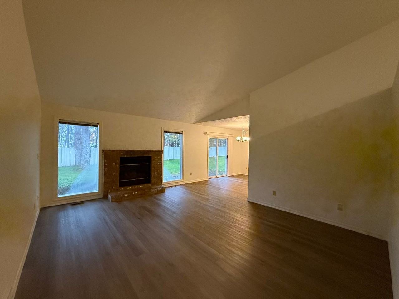 6934 N Old Fort Dr - Photo 6 of 47