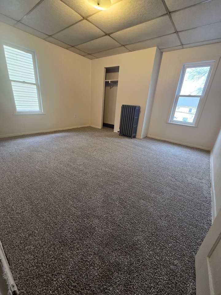 75 Walnut Street - Photo 3 of 9