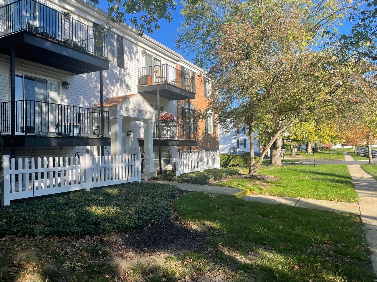 5285 Portland St #104