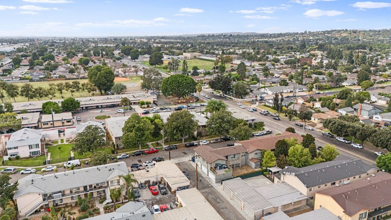 113-201 South Lillie Avenue - Photo 3 of 7