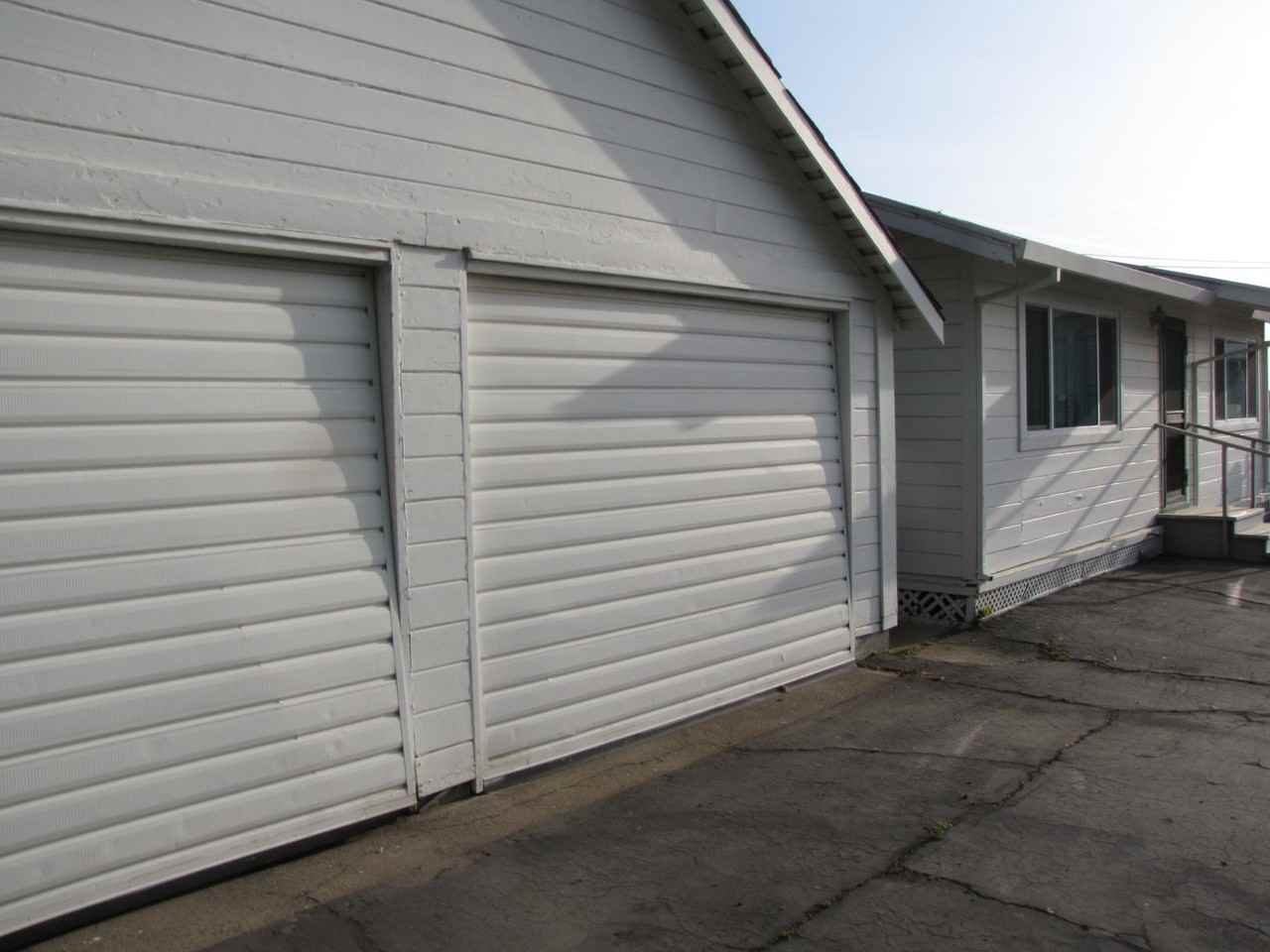 15573 E Milton Rd - Photo 2 of 4