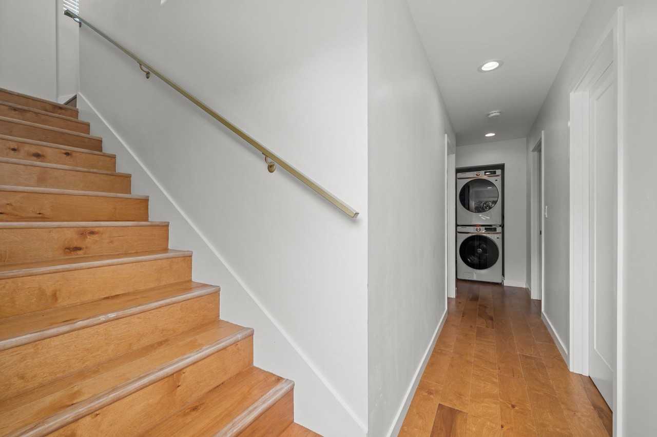 5338 Hewlett Dr - Photo 6 of 17