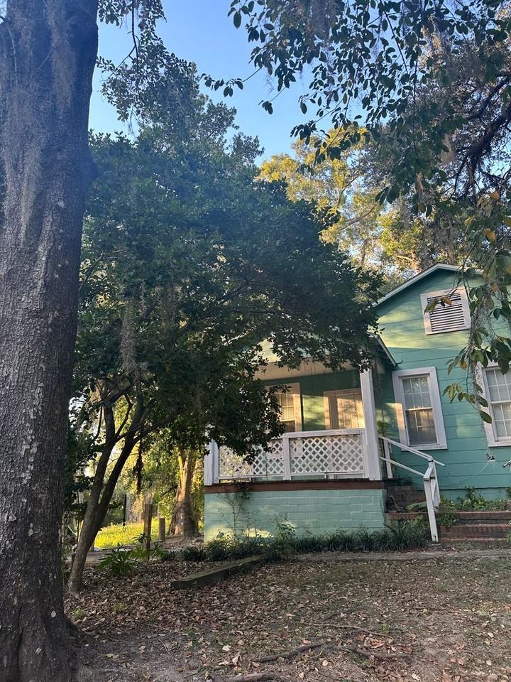 322 East Oakland Avenue - Photo 2 of 24