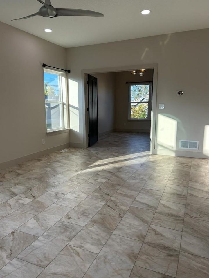 940 M St SW - Photo 2 of 50