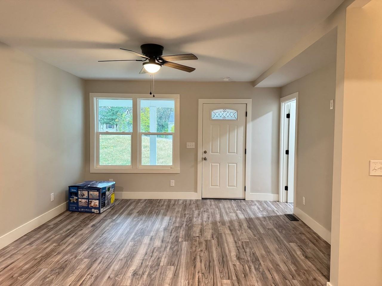 173 Inglewood Drive - Photo 4 of 20