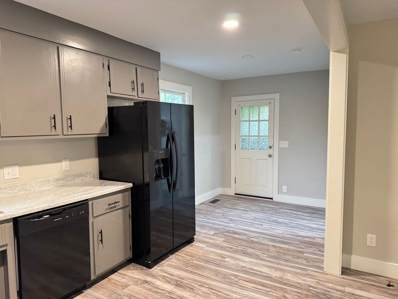 173 Inglewood Drive - Photo 7 of 20