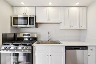 Venture on Maryland – Modern Living in Central Phoenix! - Photo 1 of 1