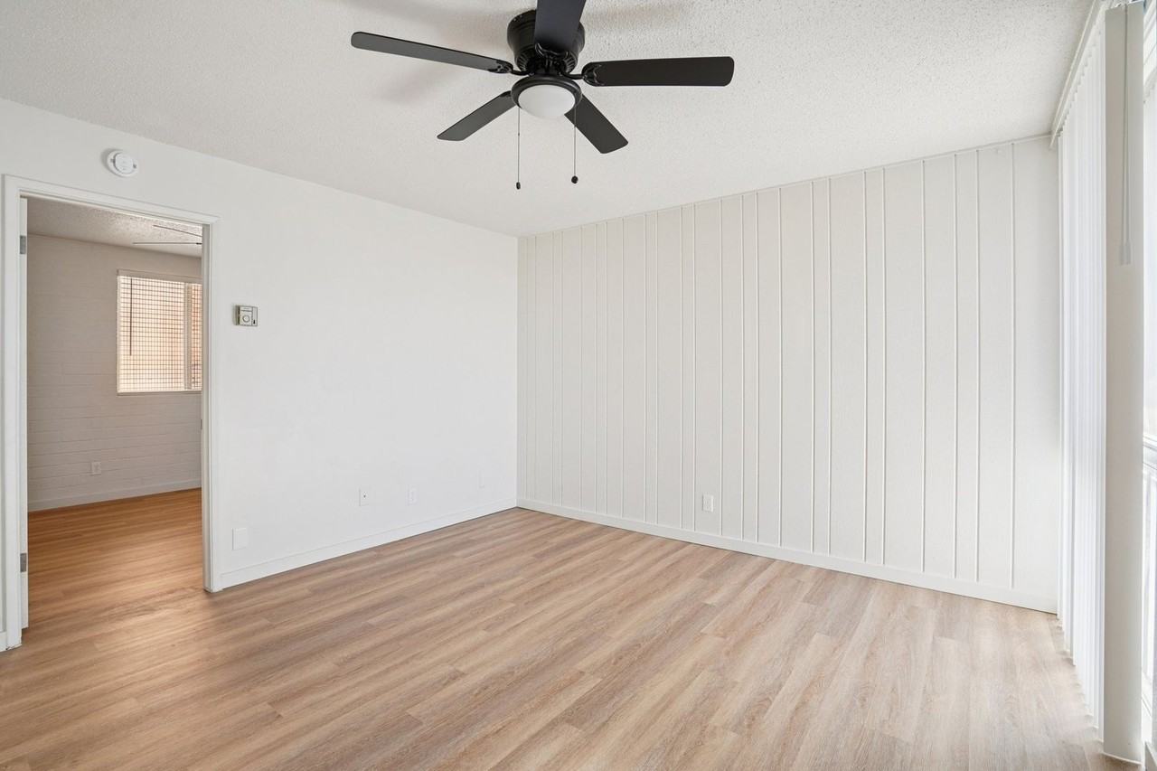 Venture on Maryland – Modern Living in Central Phoenix! - Photo 3 of 24