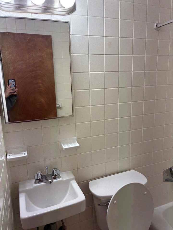 1311 Commonwealth Avenue - Photo 4 of 8