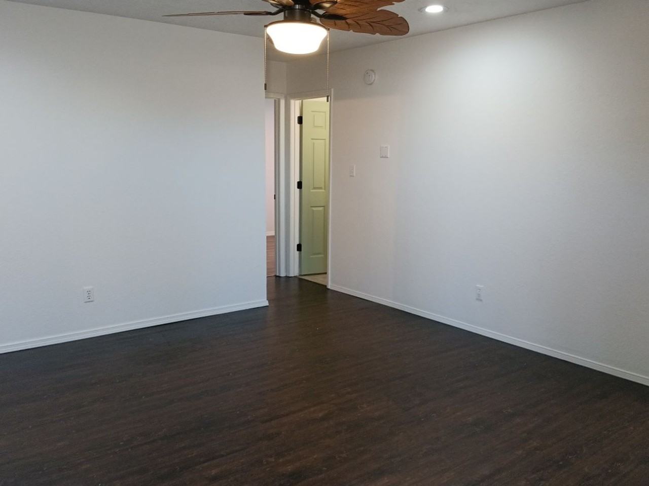 43 Rainbow Rd - Photo 3 of 10