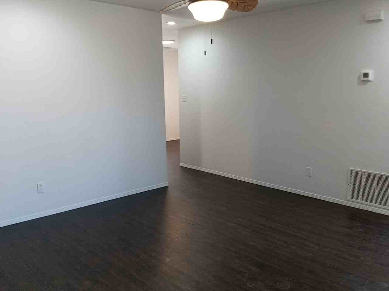 43 Rainbow Rd - Photo 4 of 10