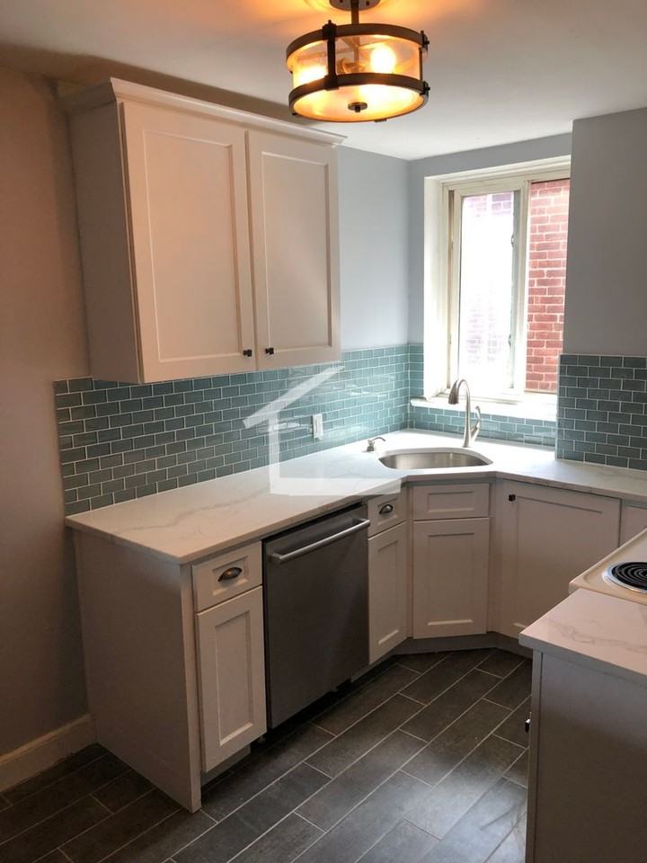 2026 Commonwealth Ave - Photo 2 of 3