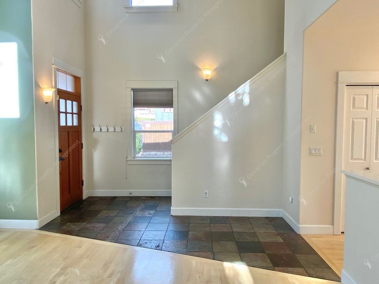 578 Nw Greyhawk Ave - Photo 4 of 44