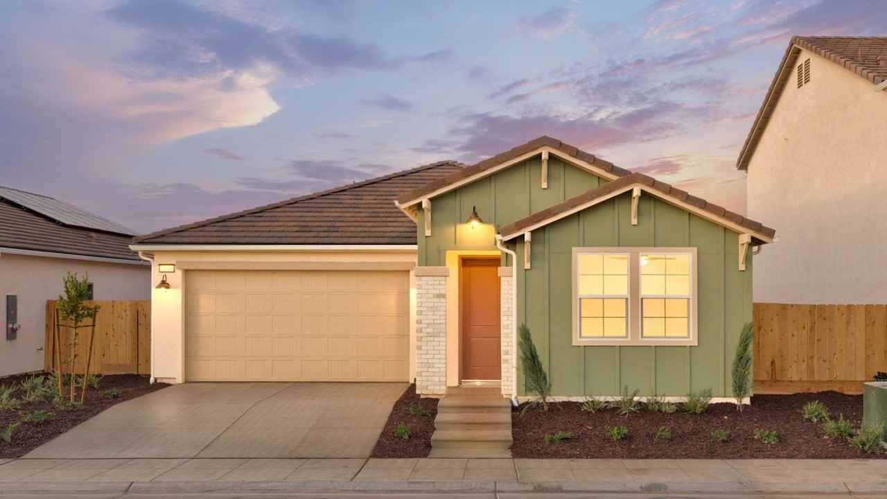 4182 North Tisha Avenue - Photo 4 of 11