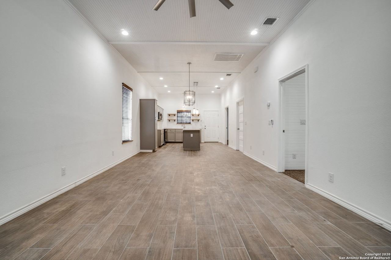 312 Quitman St - Photo 2 of 24