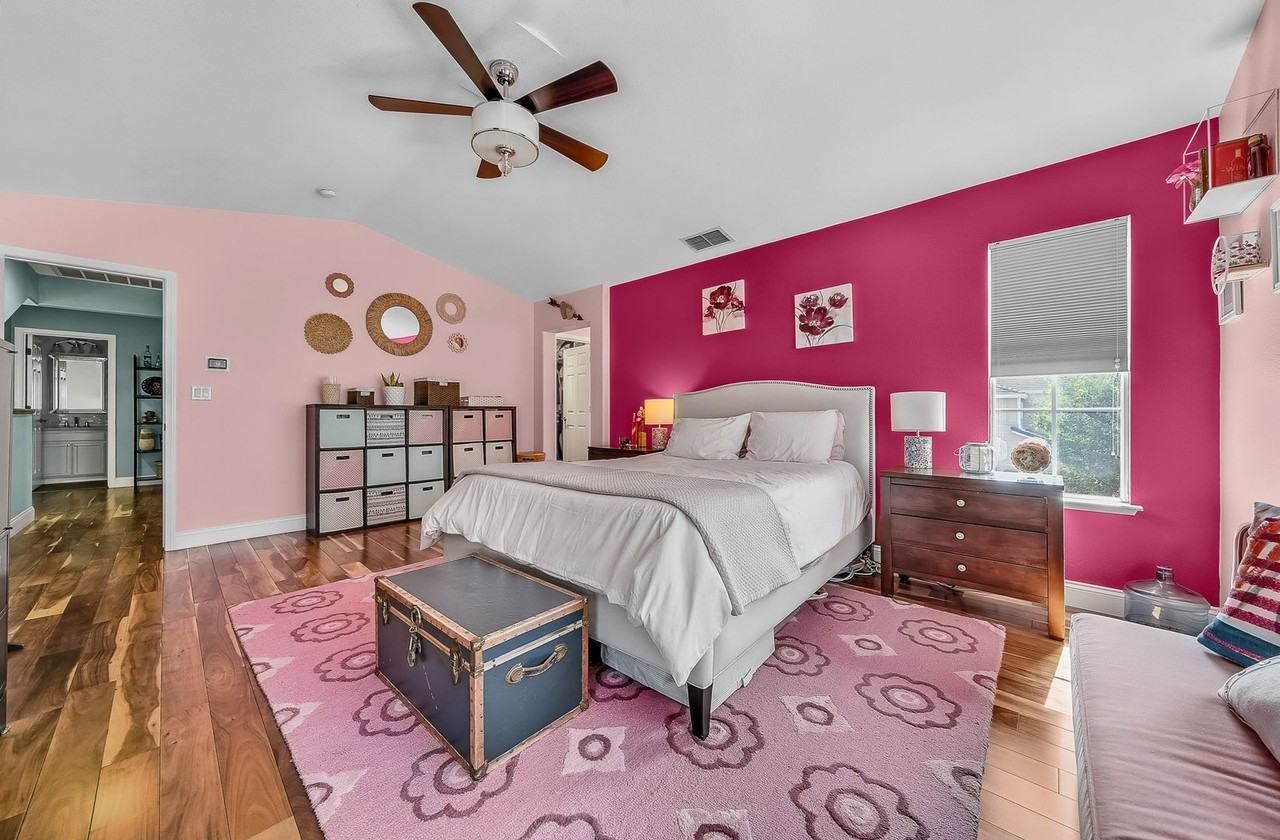 22 Village Square Place - Photo 7 of 15