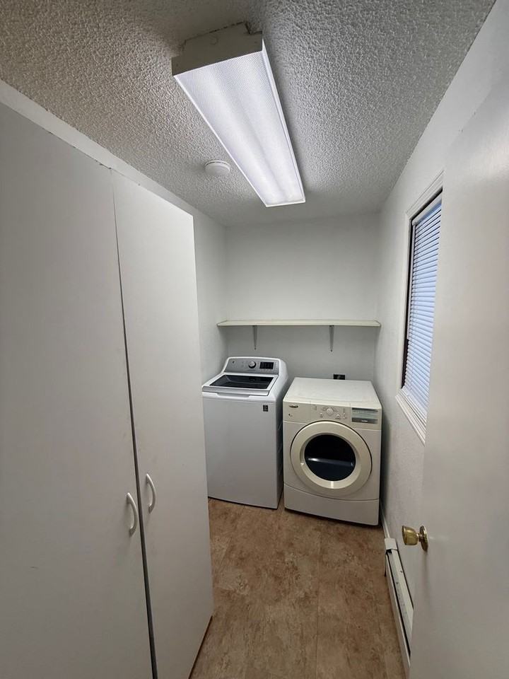 2351 Lori Ln - Photo 4 of 14