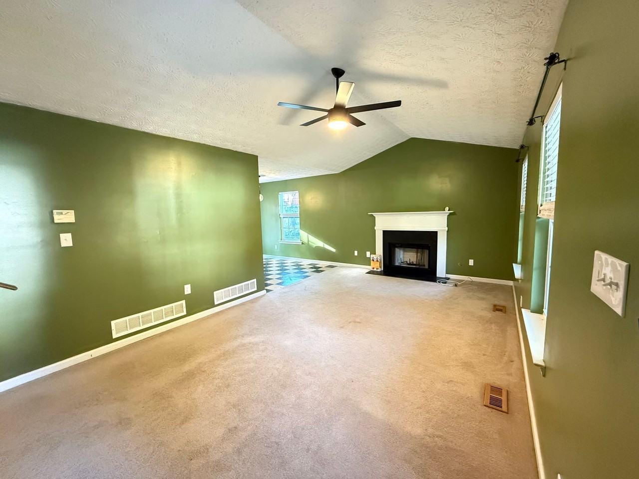 120 Fair Havens Dr - Photo 2 of 10