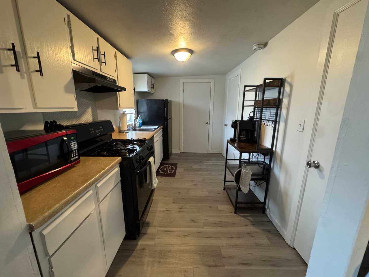 4813 Sayre Ave - Photo 7 of 14