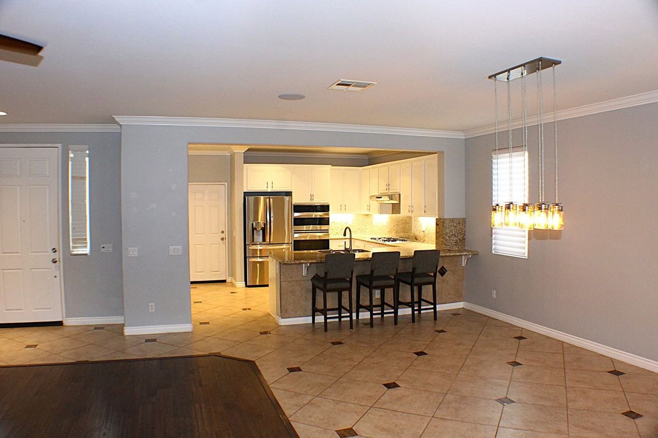 23062 Cotati Ct - Photo 4 of 33