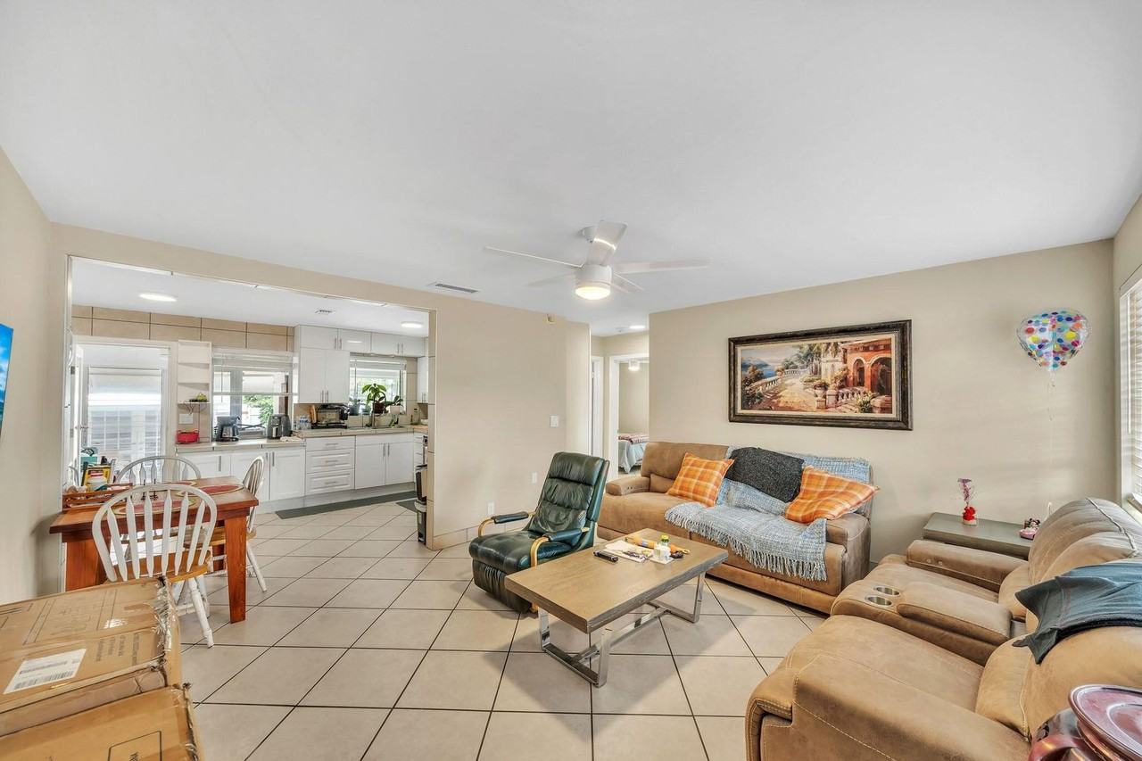 726 North a Street - Photo 6 of 20