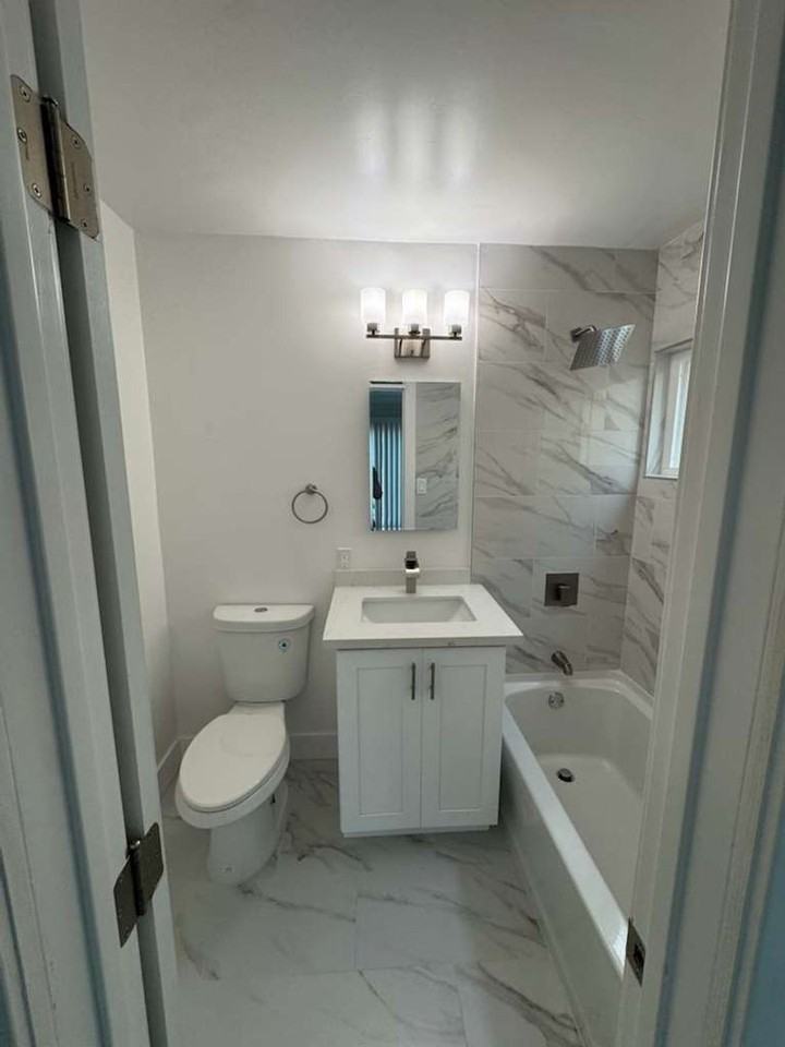 525 S Freeman St #B - Photo 4 of 7