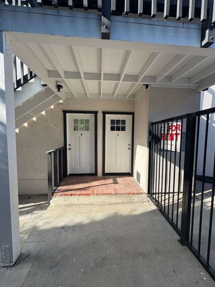 525 S Freeman St #B - Photo 6 of 7