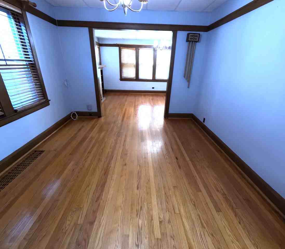 3117 North Mango Avenue - Photo 6 of 27