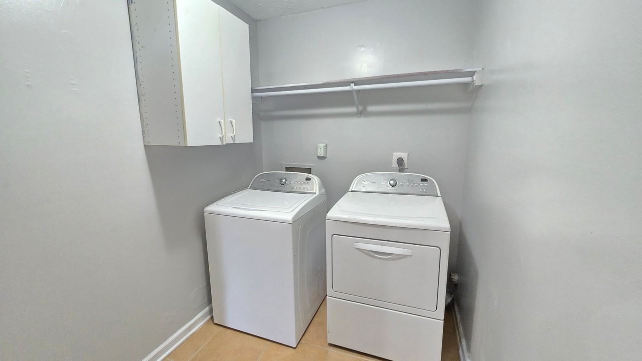 1013 E Mailback Way - Photo 6 of 10