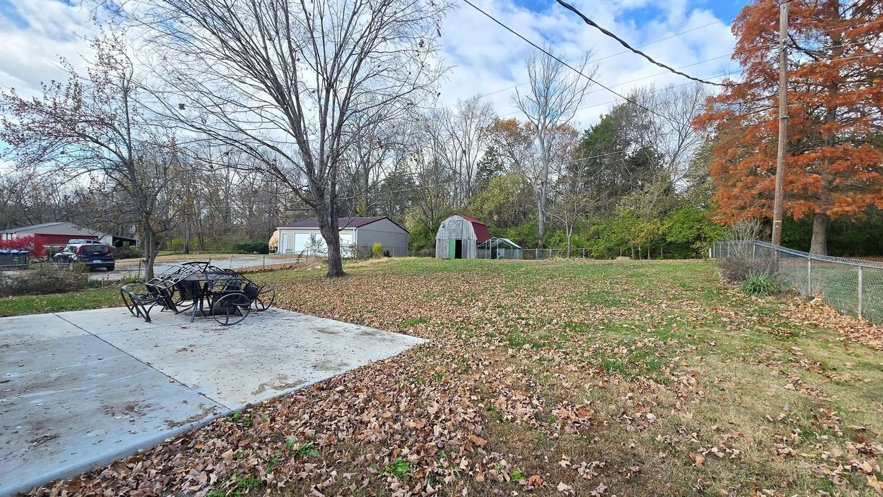 1013 E Mailback Way - Photo 3 of 10