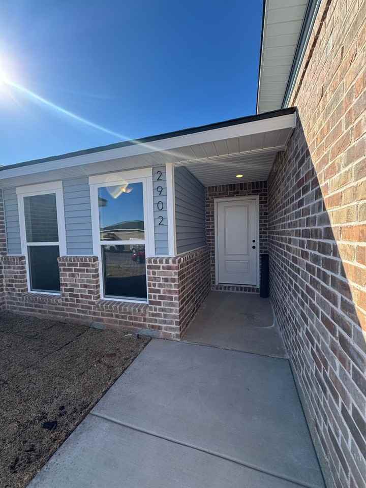 2902 Haystack Way - Photo 2 of 17