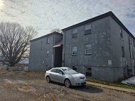 featured image of 1435 N Columbus St