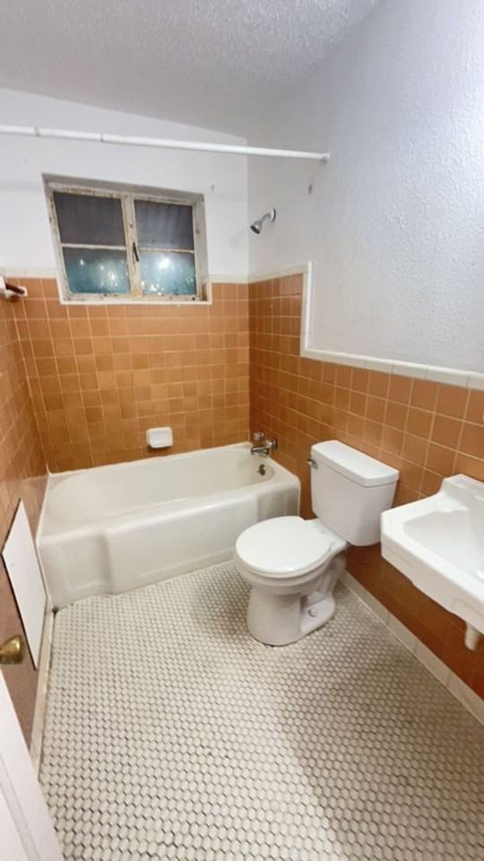 1324 West Rupe Avenue - Photo 4 of 6