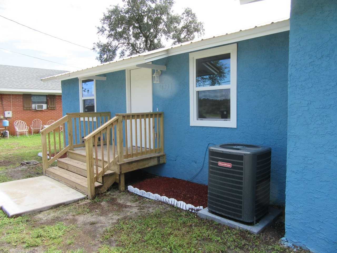 9823 Clarence Street - Photo 3 of 25