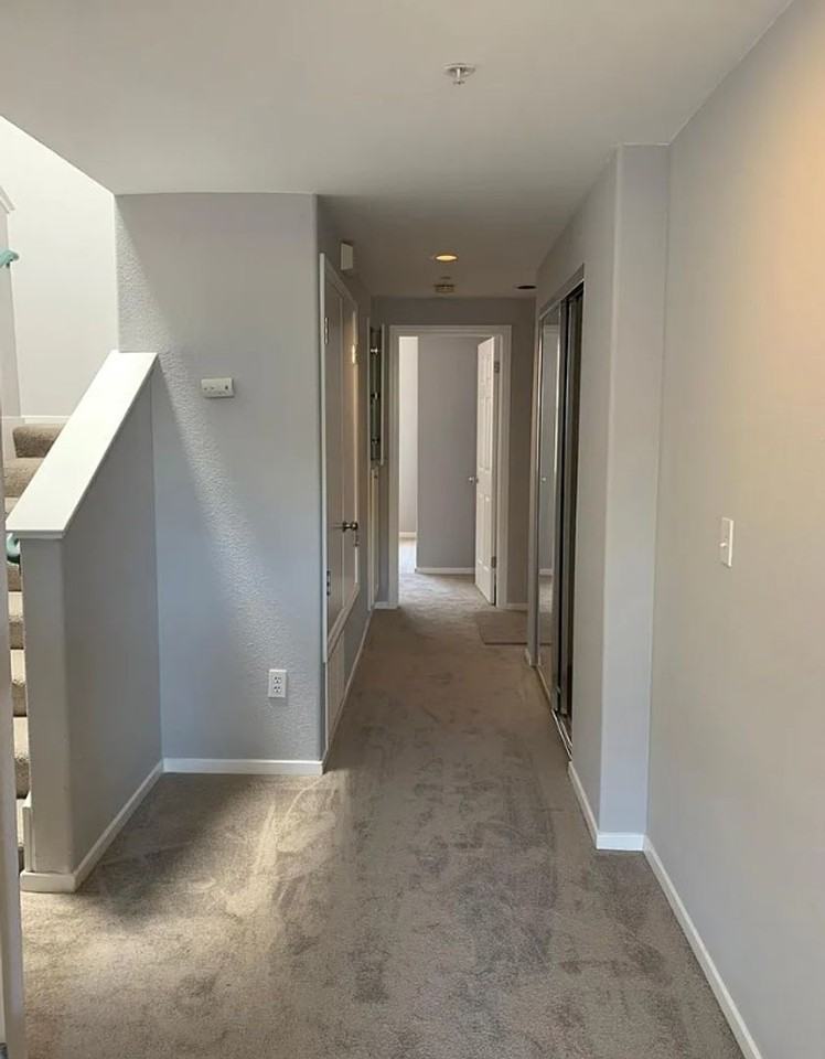 352 Stoneridge Ln - Photo 3 of 7